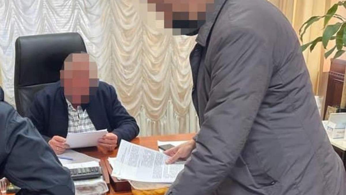 Селищного голову з Київщини підозрюють в організації хабаря