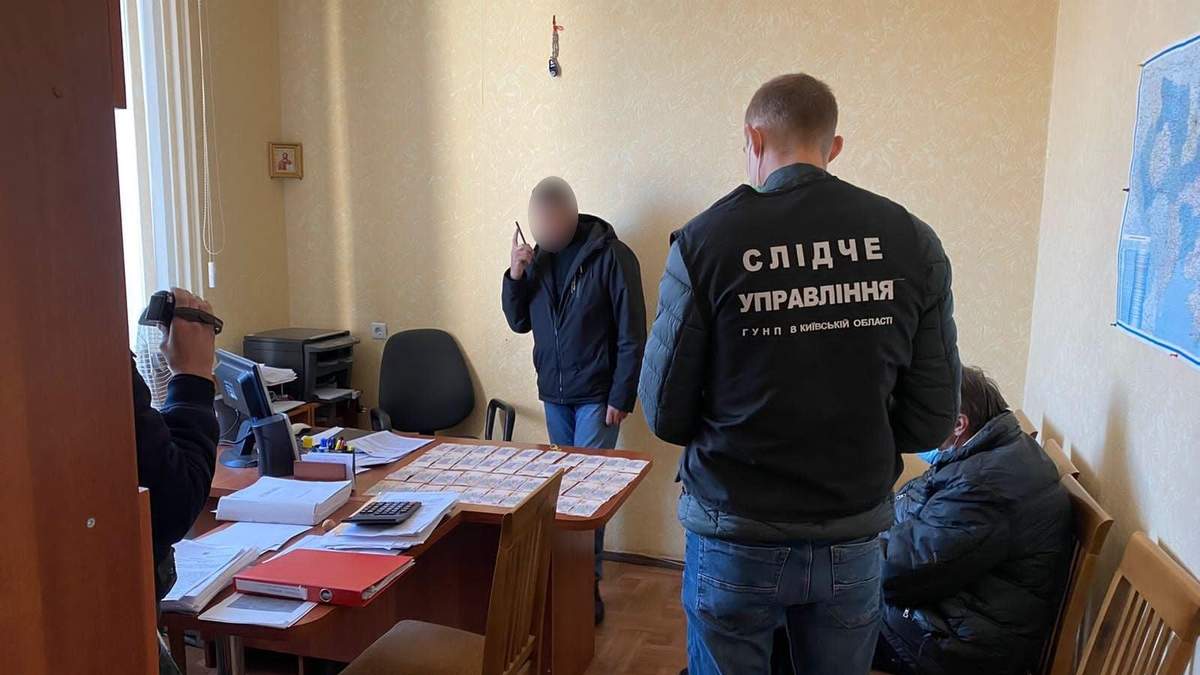 Керівник держпідприємства вимагав хабар