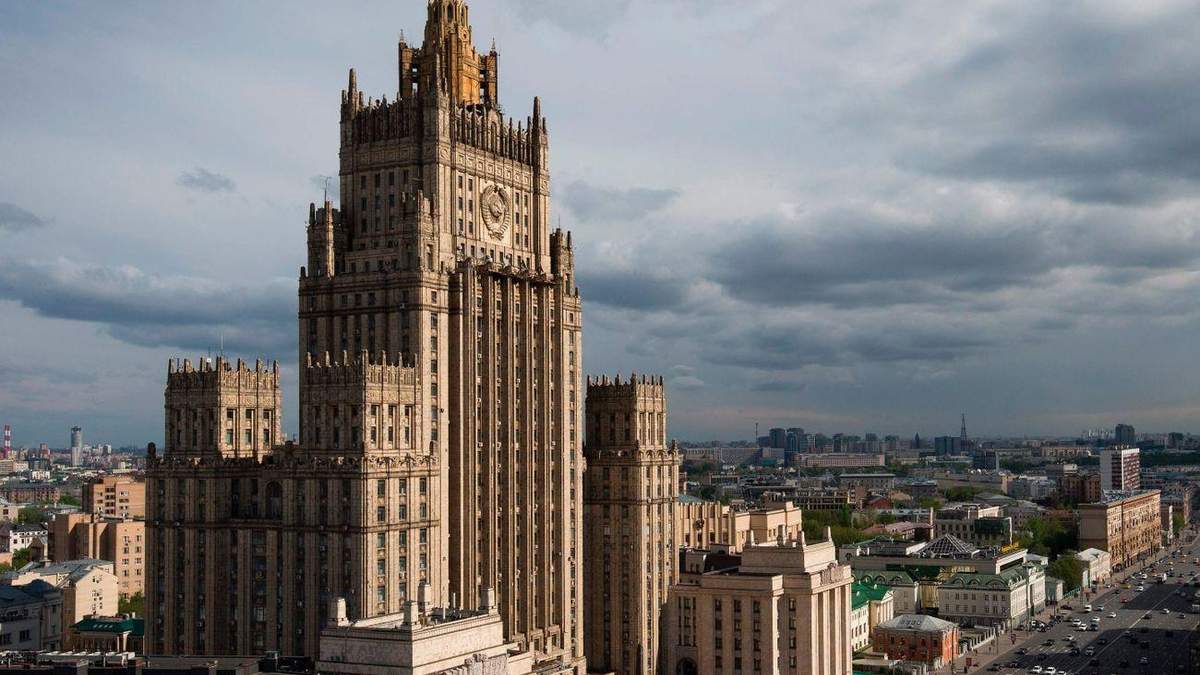 Росія висилає частину співробітників посольства США з Москви - 24 Канал