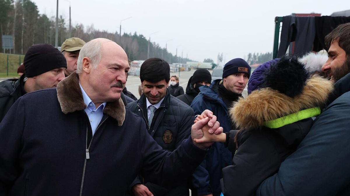 Диктатор Беларуси поднимает ставки
