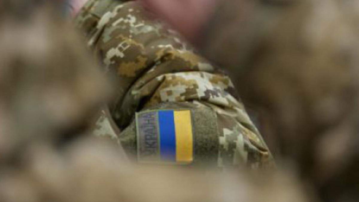 Український захисник отримав на Донбасі бойове травмування - новини ООС - 24 Канал