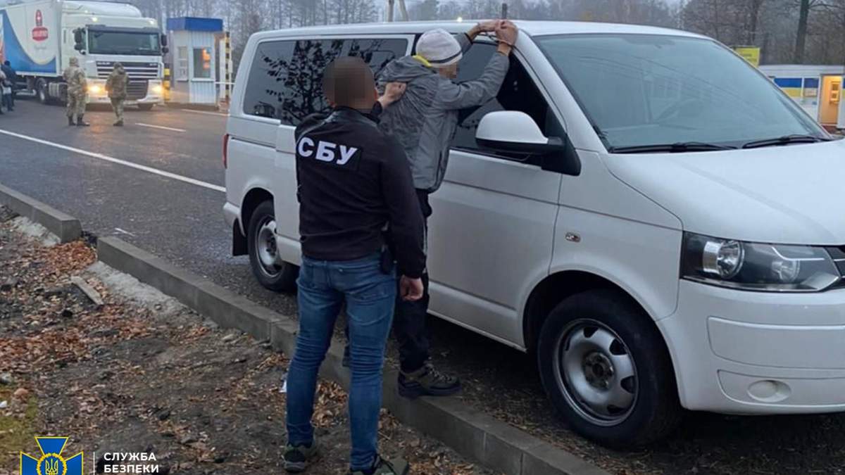 "Лейтенанта" боевиков приговорили к 8 годам за бои против