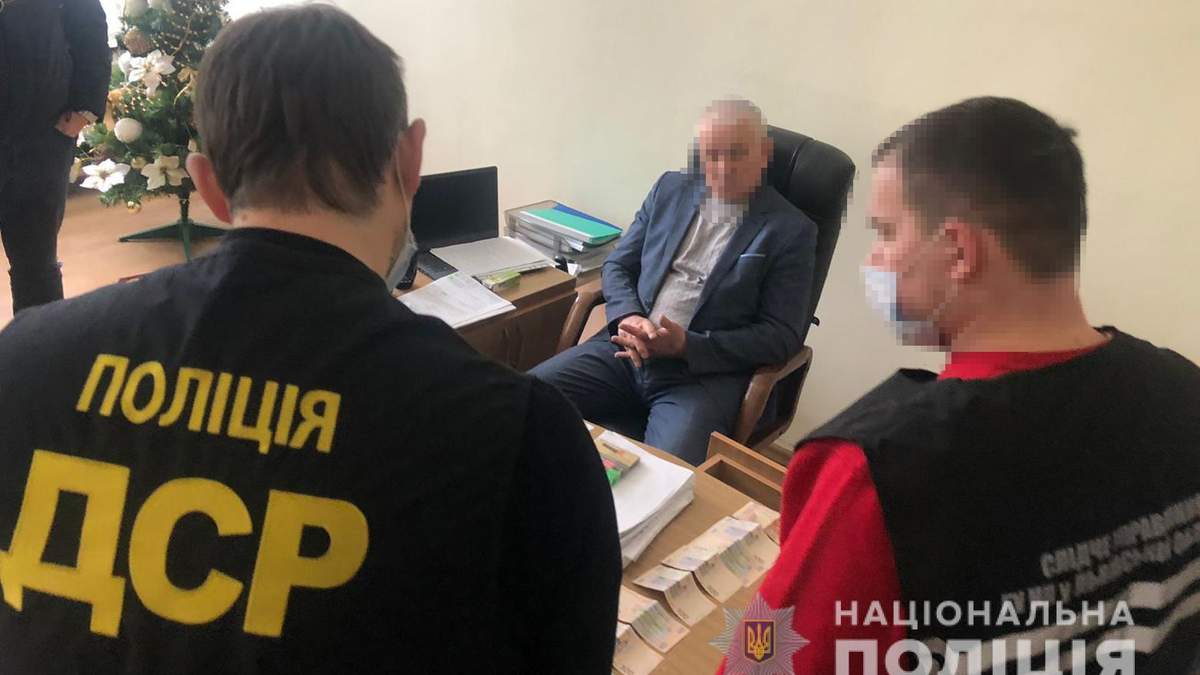 У Львові правоохоронці затримали керівника ПТУ