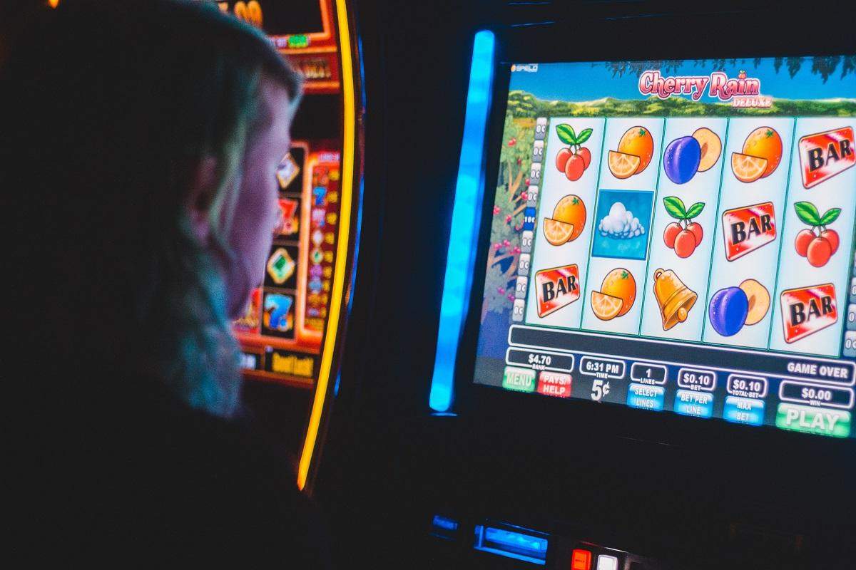 Смешные истории про игровые автоматы как заблокировать сайты онлайн казино