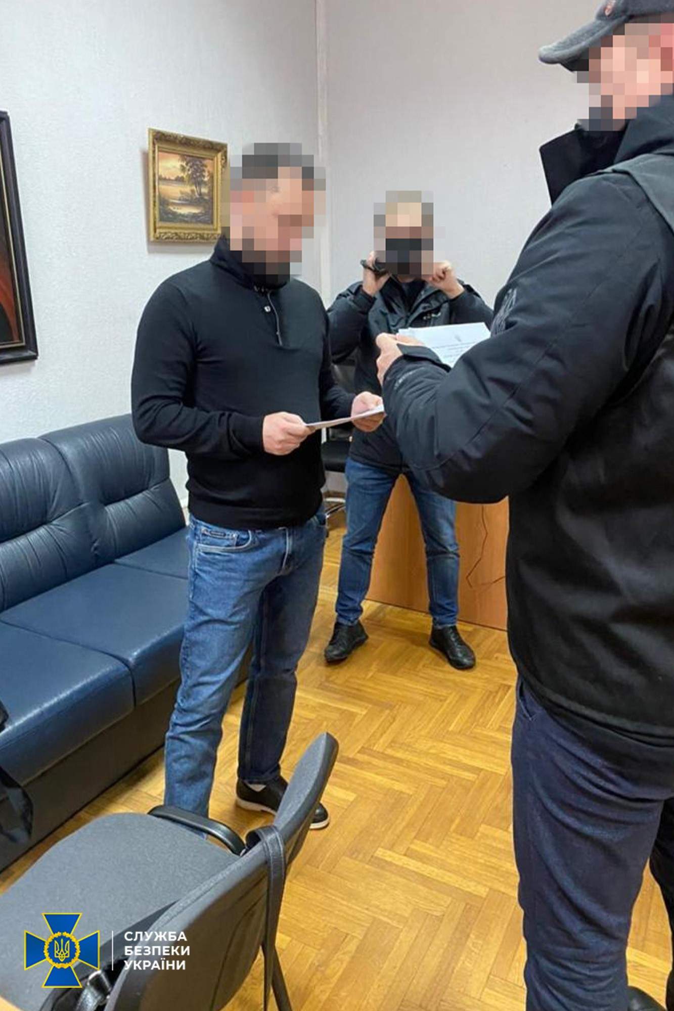 Митника з Івано-Франківська підозрюють у вимаганні хабарів від підприємців