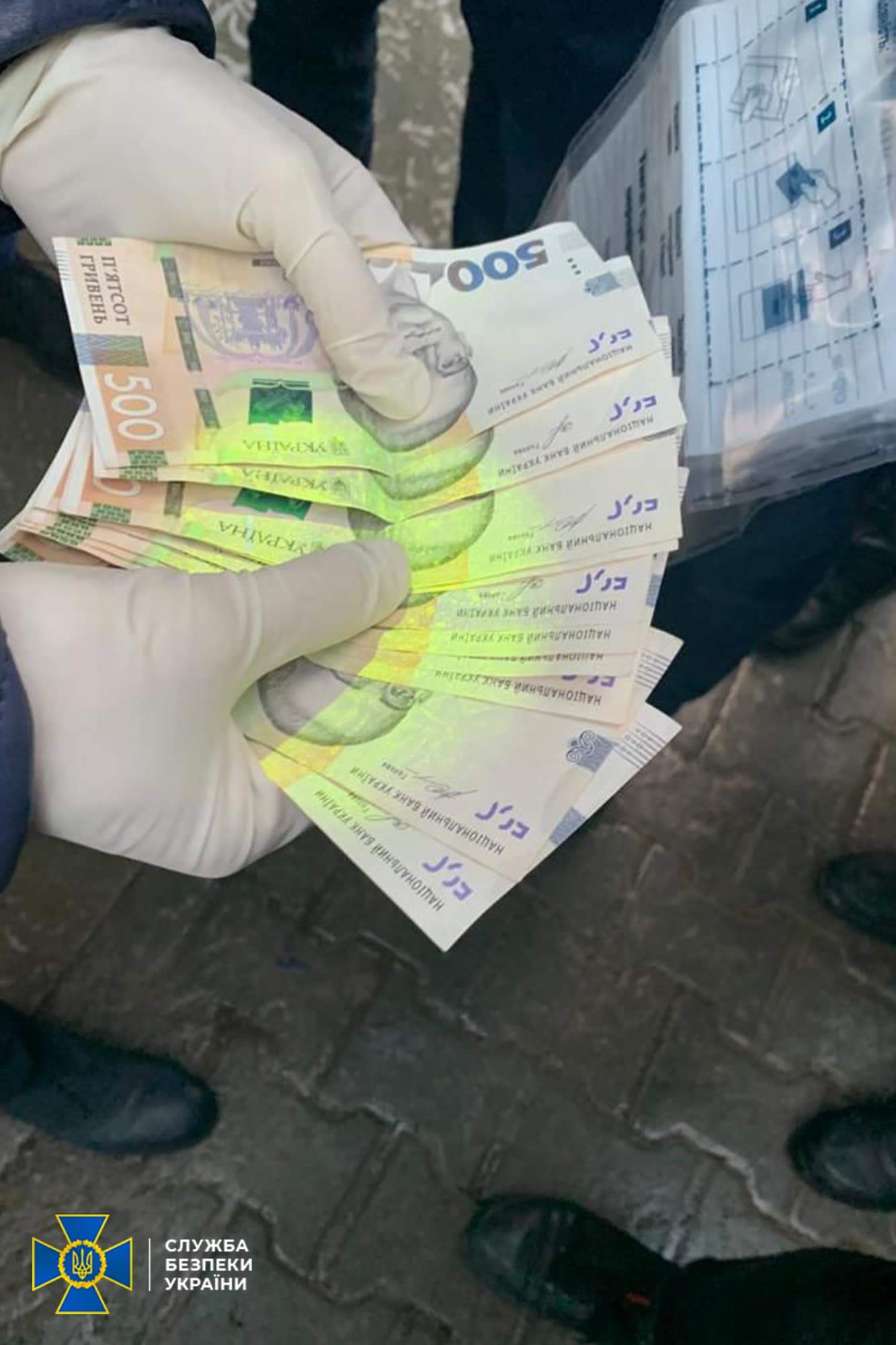 СБУ затримала патрульного із Львівщини