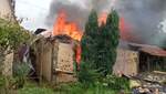 Боевики открыли огонь по гражданским: в Авдеевке из-за обстрела сгорел дом