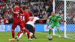 Спорный пенальти, который разозлил Европу: взрыв в СМИ после скандала в матче Англия – Дания