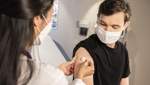 В Украине за сутки вторую дозу COVID-вакцины получили более 60 тысяч человек