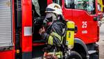 В киевской многоэтажке произошел пожар: во время зарядки загорелся электросамокат – видео