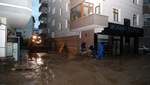 Машины плывут по улицам: черноморское побережье Турции накрыло мощное наводнение