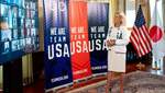 Джилл Байден поддержала сборную США на Олимпиаде-2020: фото в платье и спортивном свитере