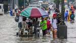 Сильные ливни затопили Филиппины: тысячи людей эвакуировали