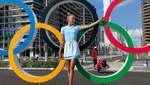 С теплотой в сердце и "бронзой" в руках: памятные фото Белодед с Олимпиады в Токио
