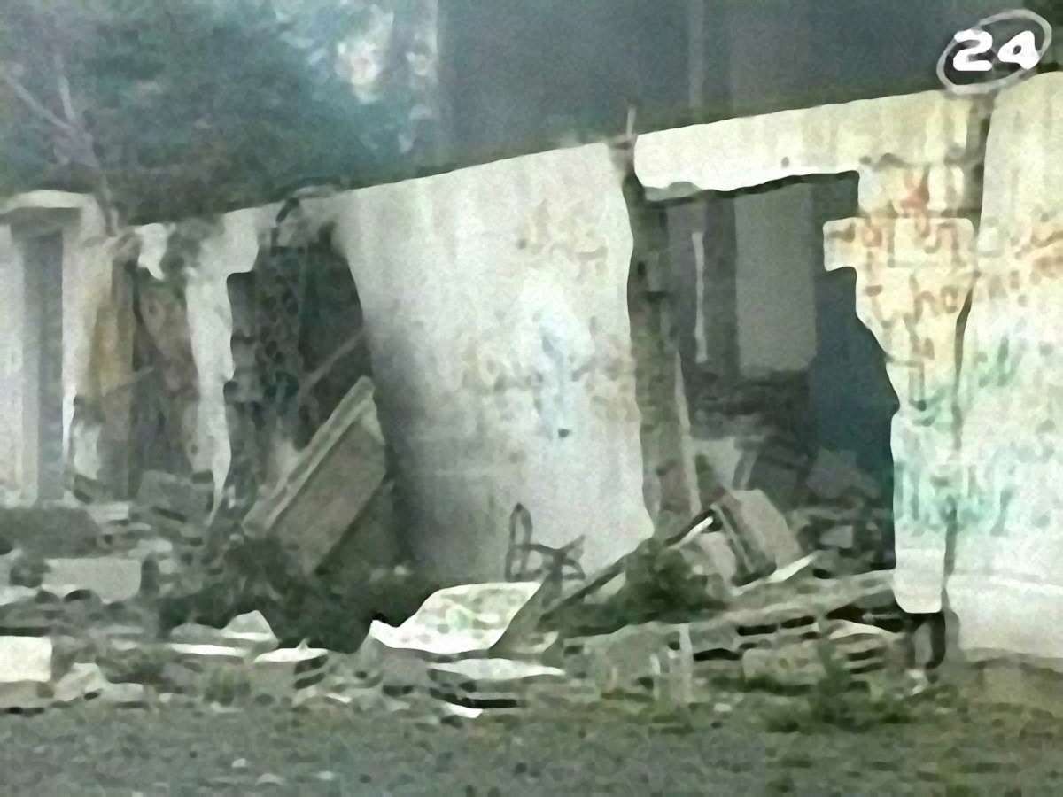 Напруга зростає