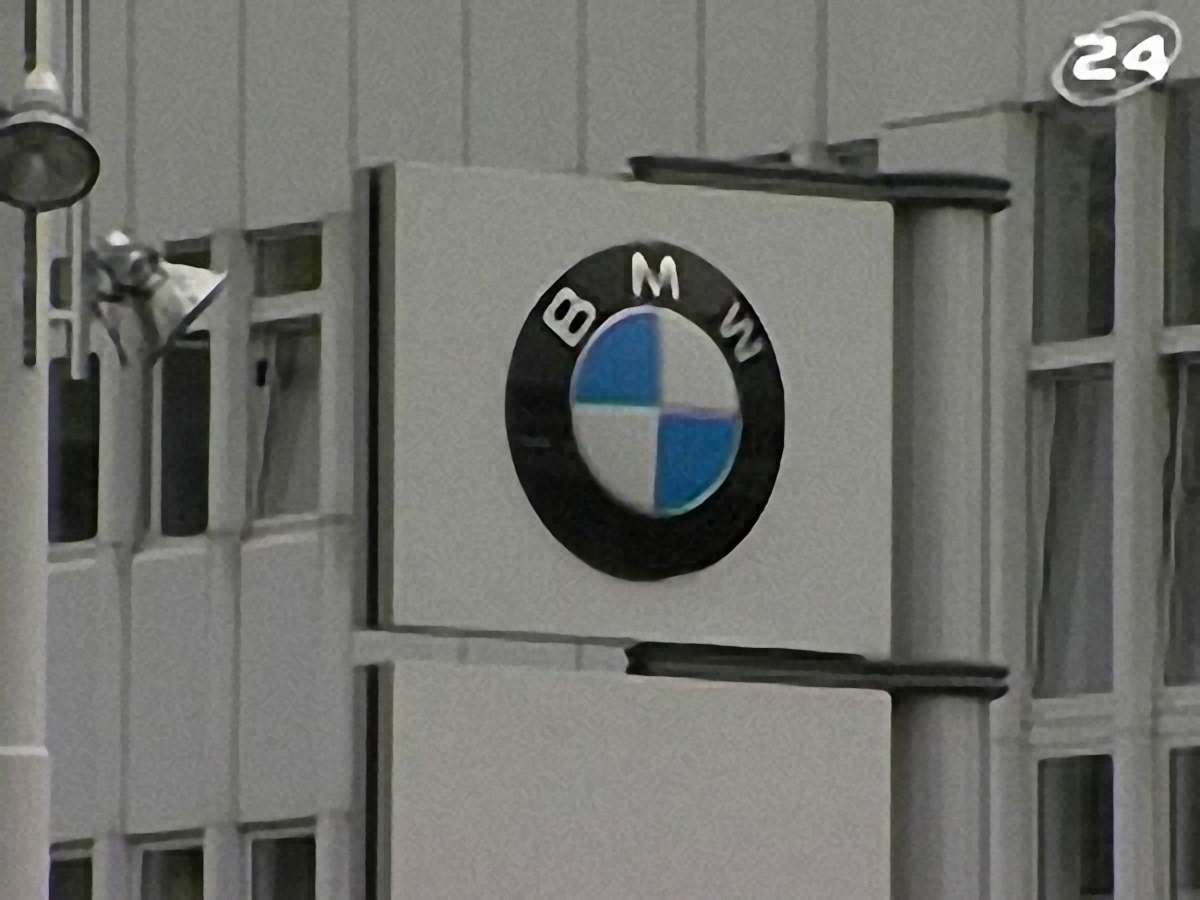 Продажі BMW