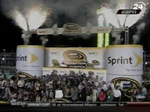 NASCAR: США - 23 листопада 2009 - Телеканал новин 24