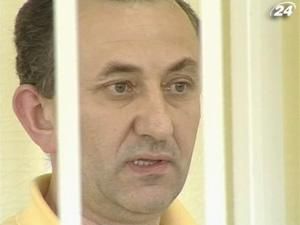 Екс-суддю І.Зварича вмовив поїсти священик Екс-суддю І.Зварича вмовив поїсти священик
