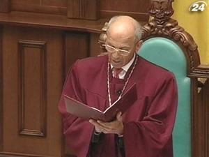 КСУ дозволив обмежити недоторканність депутатів КСУ дозволив обмежити недоторканність депутатів