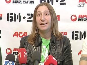 Класичний проект російських рокерів "Бі-2" почули і в Україні Класичний проект російських рокерів "Бі-2" почули і в Україні