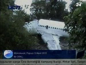 Боїнг-737 розвалився на декілька частин після невдалої посадки Боїнг-737 розвалився на декілька частин після невдалої посадки