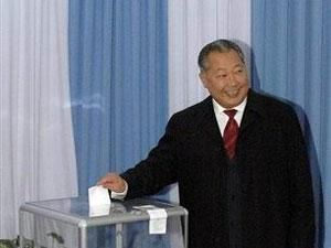 З Президента Киргизстану зняли недоторканність і готують ордер на арешт
