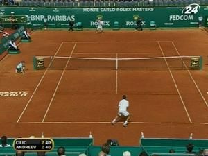 Марін Чіліч пробився до третього кола Марін Чіліч пробився до третього кола