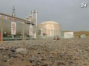 Китайці добуватимуть “чорне золото” з нафтоносних пісків Канади Китайці добуватимуть “чорне золото” з нафтоносних пісків Канади