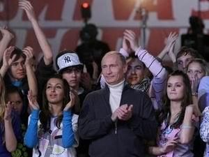 Російські репери можуть вручити Володимиру Путіну премію Російські репери можуть вручити Володимиру Путіну премію