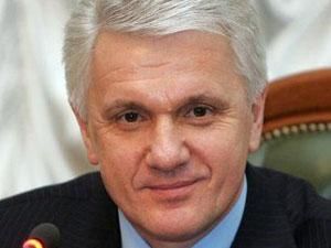 Загальний дохід Литвина і його сім'ї складає 786,5 тисяч гривень. Загальний дохід Литвина і його сім'ї складає 786,5 тисяч гривень.