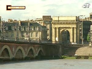 Бордо - “порт Місяця” Бордо - “порт Місяця”