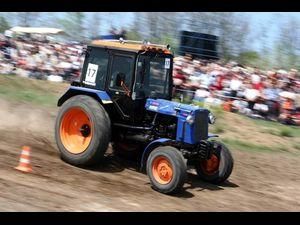 Україна почне ліцензійну збірку білоруських тракторів