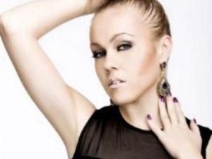 Співачка Alyosha повезе відеокліп знятий в Чорнобилі на Євробачення Співачка Alyosha повезе відеокліп знятий в Чорнобилі на Євробачення