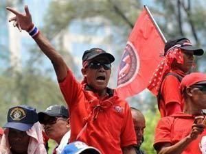 Лідери опозиції Бангкоку втекли від спецназу