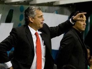 Наставник Гондурасу виграв поїздку у ПАР в смс-голосуванні Наставник Гондурасу виграв поїздку у ПАР в смс-голосуванні