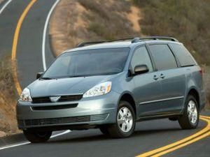 Toyota знову відкликає свої машини — тепер мінівени Toyota знову відкликає свої машини — тепер мінівени