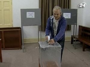 Мешканці невизнаної Турецької республіки Північного Кіпру сьогодні вибирають нового президента Мешканці невизнаної Турецької республіки Північного Кіпру сьогодні вибирають нового президента