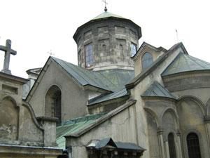 Прокуратура відкрила справу по "відмитим" 421 тис. грн. на Вірменському соборі у Львові