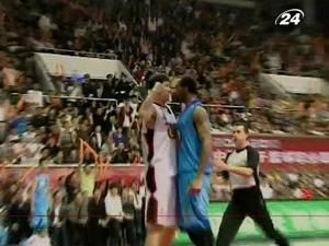 Фіналісти китайської Ліги влаштували непересічну бійку Фіналісти китайської Ліги влаштували непересічну бійку