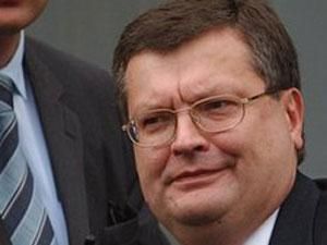 Грищенко домовився із Білорусією про візит Президента та спільні паради 9 травня Грищенко домовився із Білорусією про візит Президента та спільні паради 9 травня