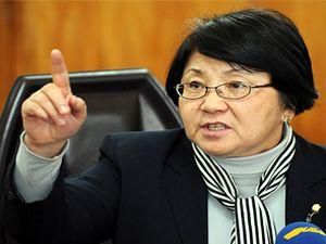 Влада Киргизії просить ООН про фінансування виборів. Влада Киргизії просить ООН про фінансування виборів.