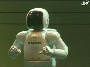 На Японському шоу роботів представили новинки робототехніки