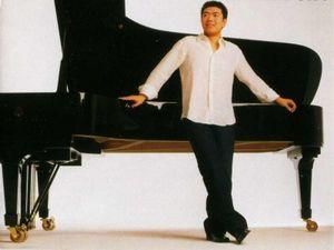 Знаменитий піаніст на біс зіграв "Політ джмеля" на iPad Знаменитий піаніст на біс зіграв "Політ джмеля" на iPad