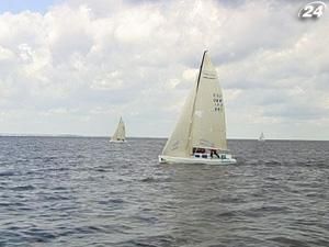 На Київському морі стартував сезон яхтингу На Київському морі стартував сезон яхтингу