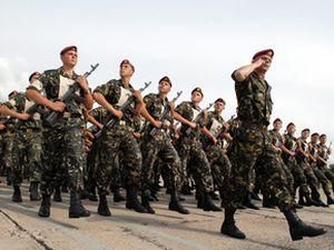 Командир черкаської військової частини здав на металобрухт 70 тисяч військових шоломів