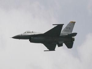 Грецькі військові льотчики протестують проти скасування урядом податкових пільг Грецькі військові льотчики протестують проти скасування урядом податкових пільг