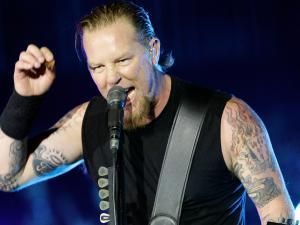 Лідера Metallica ошукали в Москві