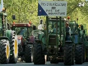Тисячі фермерів провели акцію протесту в Парижі - 27 квітня 2010 - Телеканал новин 24