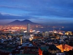 В разі виверження Везувію італійській владі доведеться евакуювати 1 млн. чоловік В разі виверження Везувію італійській владі доведеться евакуювати 1 млн. чоловік