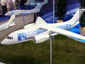 Новий літак АН споруджували 37 підприємств України, 130 з РФ та 30 підприємств зі світу
